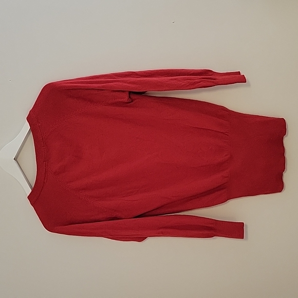 CLOSET CLEAROUT $10 | Aritzia (Talula) | Red V-neck Sweater | Size xxsmall - Picture 3 of 4